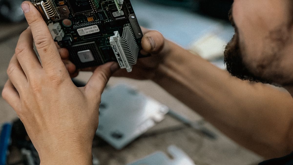 Anthropic新规：持续“虐待”Claude也算违规，严重者可封号